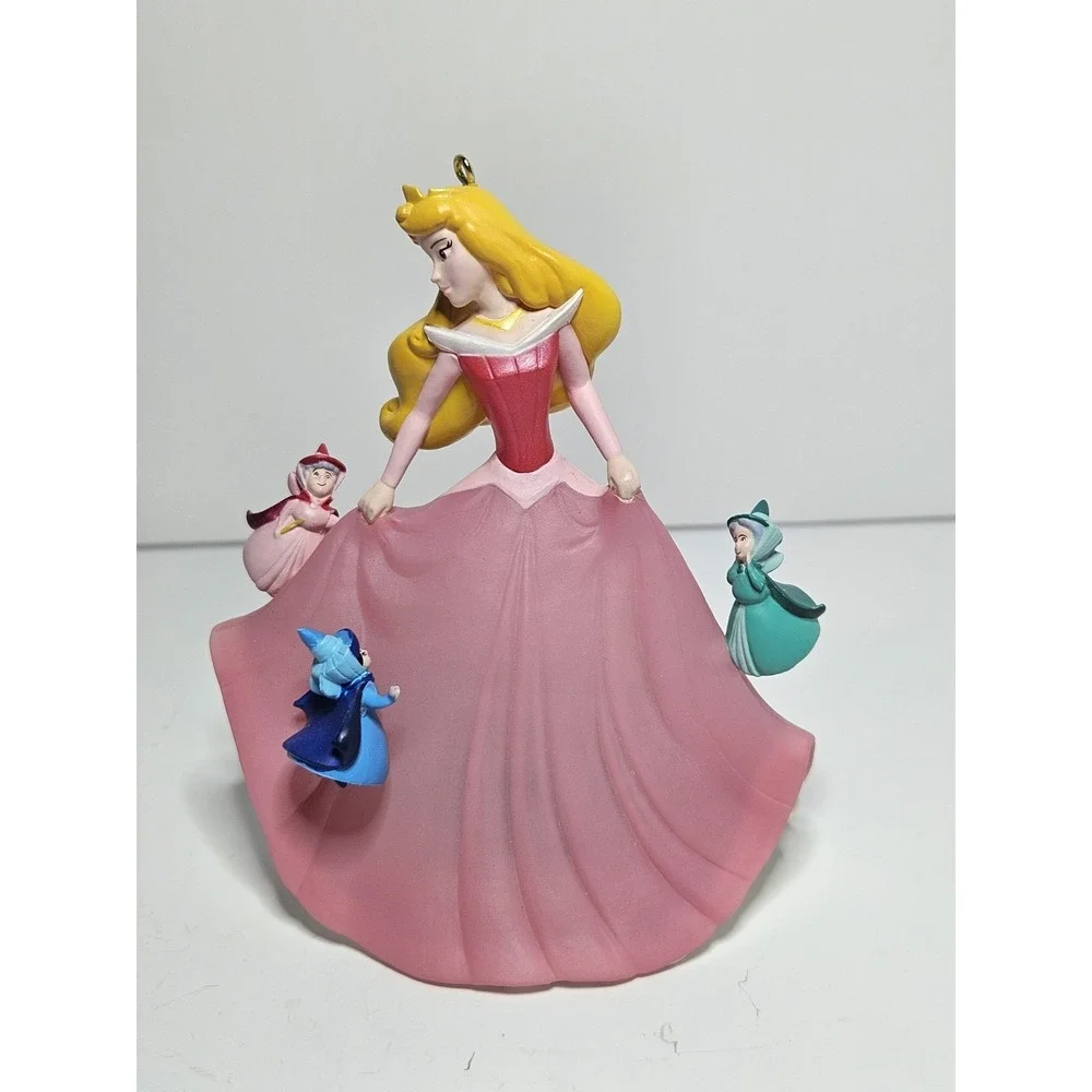 Hallmark 2020 Disney Sleeping Beauty A Colorful Birthday Surprise Ornament Light